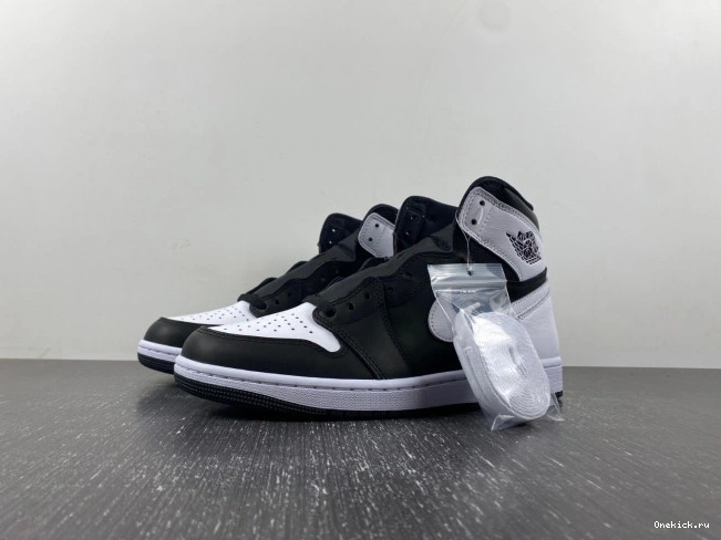 One Kick Air OG High 1 Jordan DZ5485-010 Panda Reverse 0808